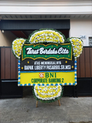 Papan Bunga Duka di Nguter
