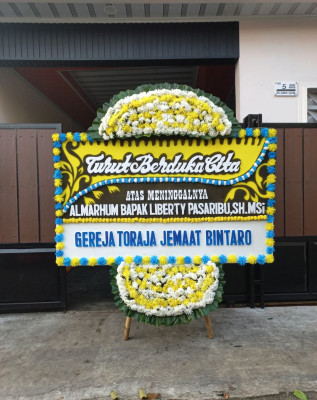 Papan Bunga Duka di Nguter